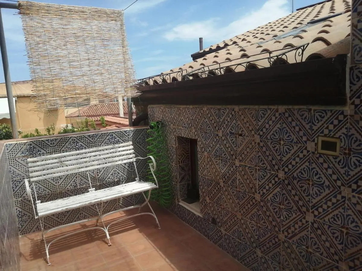 Aly Art Apartment Taormina Duomo, Gulf & Etna View 0*,