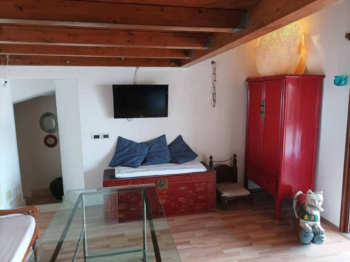 Aly Art Apartment Taormina Duomo, Gulf & Etna View